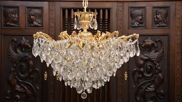 Люстра классическая из бронзы с хрустальными подвесами . смотреть онлайн