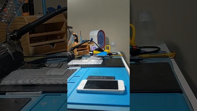 Замена аккумулятора на Iphone 5 смотреть онлайн