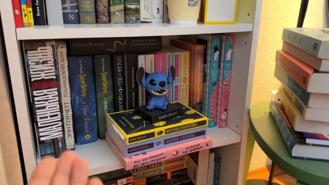 Расхламление, Разбор книжного стеллажа и Обзор на книги | книжный влог смотреть онлайн