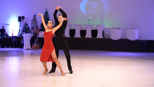 Степурко Владислав Дорофеева Ирина Rumba Presentation BFTeam December Pro Am Party смотреть онлайн