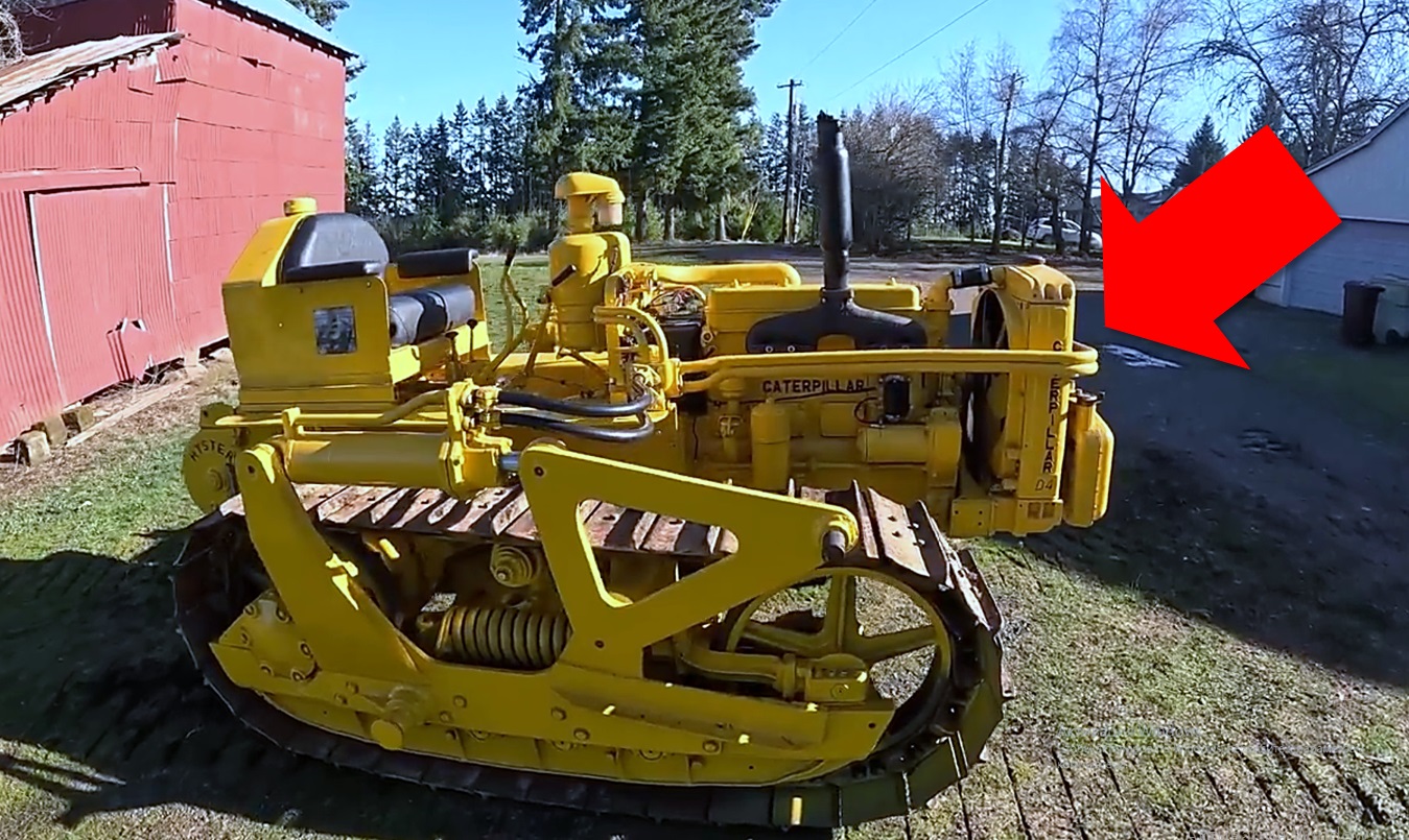 Запуск и поездка на тракторе Caterpillar D4 (1950 год выпуска) смотреть онлайн