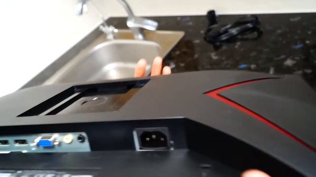 Unboxing, сборка и первое включение монитора AOC 24G2U5/BK смотреть онлайн