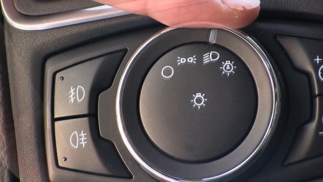 Cómo utilizar las luces antiniebla del coche смотреть онлайн
