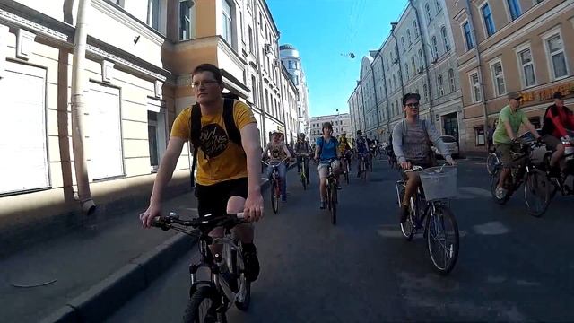 За велодорожки! — велопарад 17 мая в Петербурге