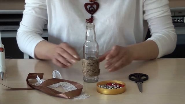 Мастер-класс: Декор стеклянной бутылки джутовым шпагатом смотреть онлайн
