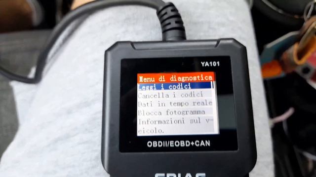 Diagnosi Auto OBD2 EDIAG YA101 смотреть онлайн