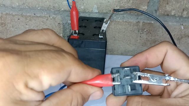 COMO PROBAR EL RELAY DEL ELECTROVENTILADOR смотреть онлайн