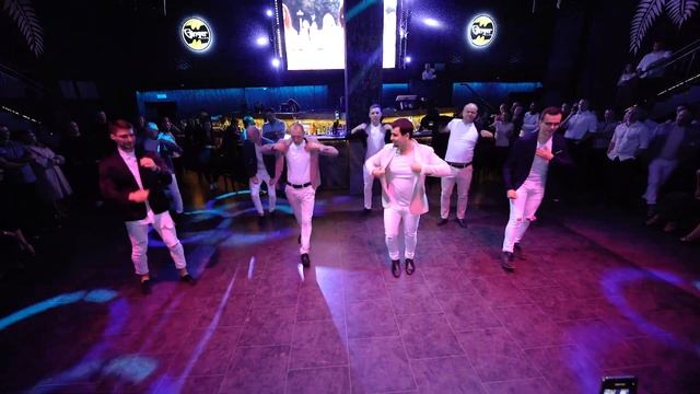 Bachata Man Style - Хореограф Тимур Ханалыев. Вечеринка 8 марта в Ginger Club смотреть онлайн