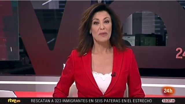 BEATRIZ PEREZ ARANDA Y ANTONIO GAUDI смотреть онлайн