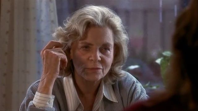 Lauren Bacall in The Mirror Has Two Faces смотреть онлайн