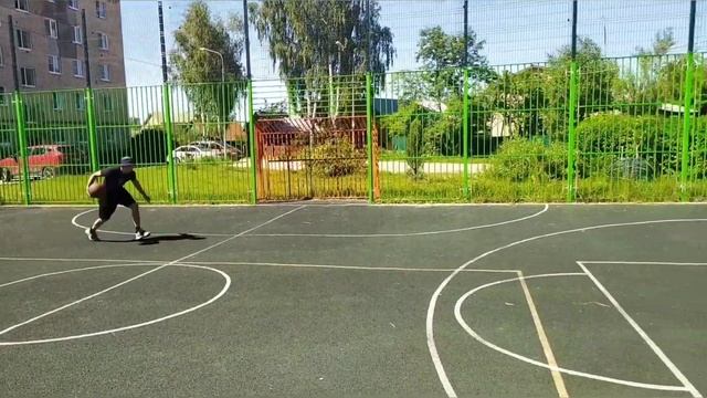 Скоростная тренировка дриблинга с одним мячом смотреть онлайн