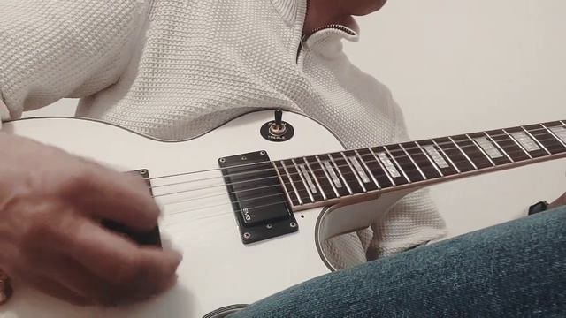 Epiphone LP Custom EMG 81/85 смотреть онлайн