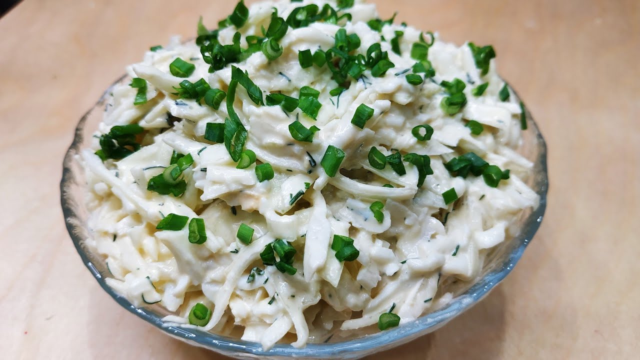 Очень простой и вкусный салат из капусты и яиц/Салат/Капуста с яйцами/Салат витаминный/Быстрый салат смотреть онлайн