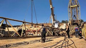 МОНТАЖ БАШЕННОГО КРАНА КБ-403. ДЕНЬ ТРЕТИЙ. КРАНОВЩИК. Tower crane assembly. Work on the tower cran