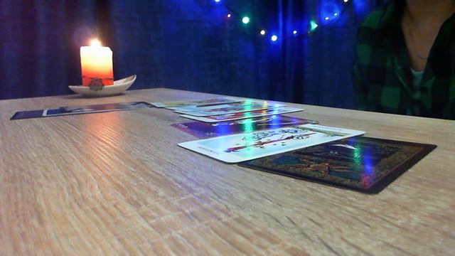 Какую вашу тайну какую инфу о вас хотелось бы узнать загаданному человеку? Куда сунул(а) бы нос? смотреть онлайн