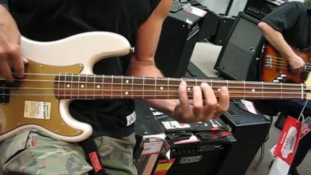 Fender Deluxe Active P Bass Special смотреть онлайн