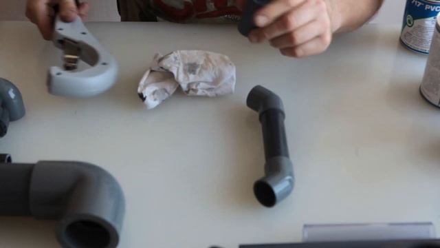 Как клеить трубы ПВХ. Монтаж водопроводных пластиковых труб на клей WELDON. Не полипропилен. смотреть онлайн