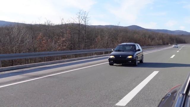 RENAULT GT TURBO vs. CITROEN AX GTI ***Dvoboj francuskih legendi*** смотреть онлайн