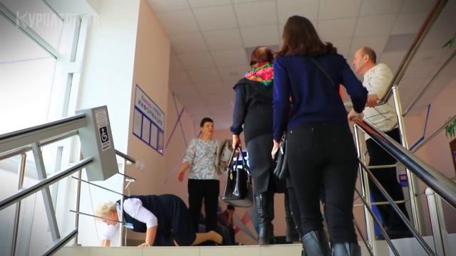 НЕДОСТУПНЫЙ НЕОН смотреть онлайн