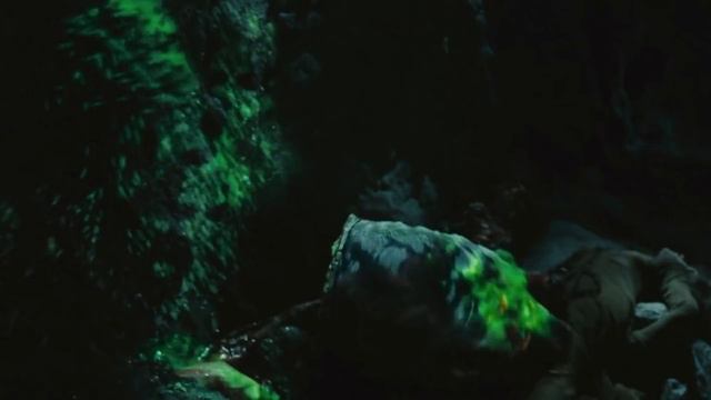 Monstrous Bio-luminescent Super-Predator Moorwen From Outlander - Explored - Brilliant Monster Film смотреть онлайн