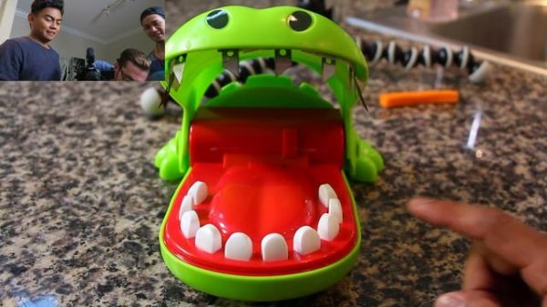EXTREME CROCODILE DENTIST CHALLENGE!