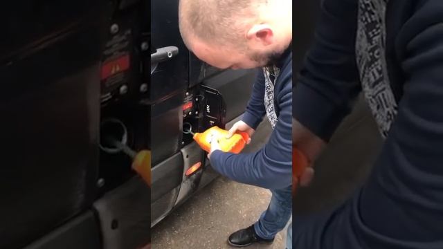 2Т масло в солярку. смотреть онлайн