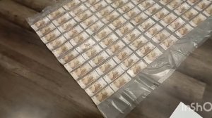 ковёр из денег, оригинальный подарок на праздник своими руками.