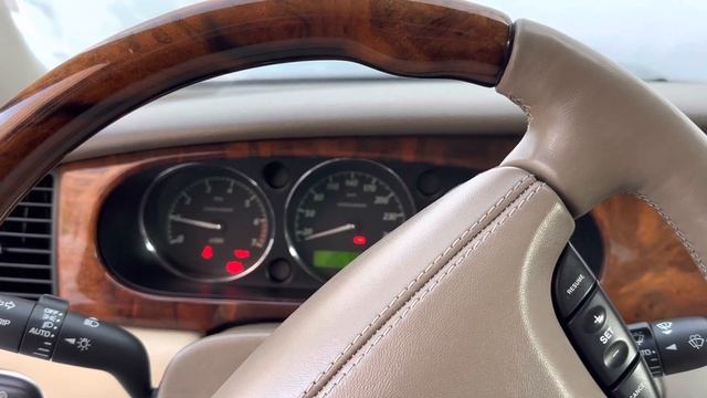Ягуар XJR X350, холодный запуск в -28* после ночной стоянки. смотреть онлайн