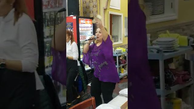 Marina Arakelova - Gitara maetsya (orig.Lubov Uspenskaya) смотреть онлайн