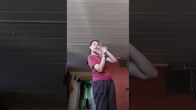 У меня ребят телефон разбит,но сейчас Моя Тётя Ищет мне новый телефон...😭🥳 смотреть онлайн