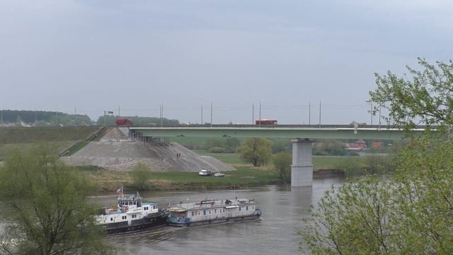 Буксир-толкач Дельфин с брандвахтой Б-200 смотреть онлайн