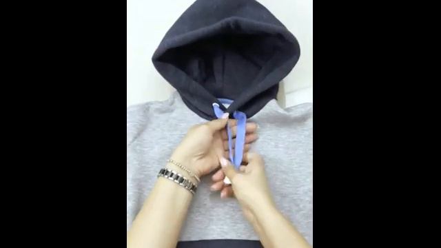 Худи серое с капюшоном. смотреть онлайн