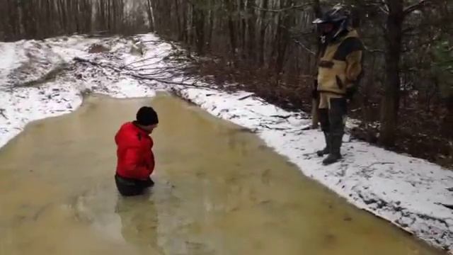 Эрик лужи меряет смотреть онлайн