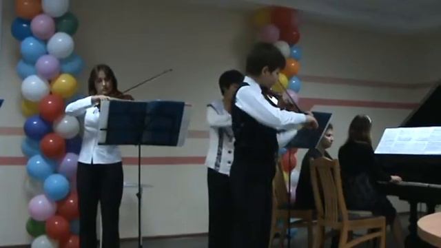 Миниатюрный венский марш Крейслер.mpg смотреть онлайн