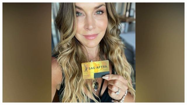 Julie Benz (Biography,Age,Weight,Relationships,Hobbies,Husband,Plus Size Models)