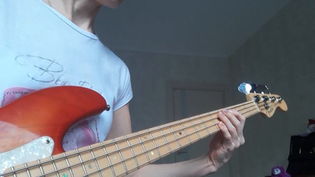 "Lost in Japan" Shawn Mendes (bass cover) Архив'20 смотреть онлайн