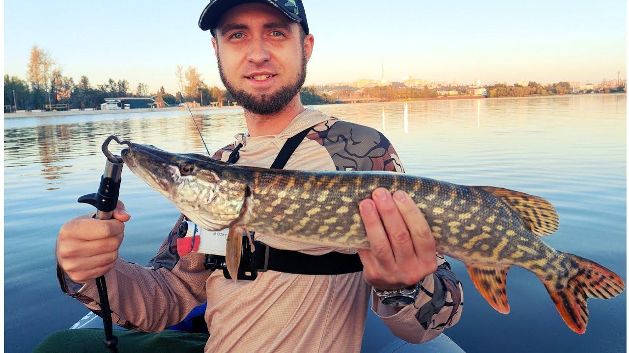 ПОКЛЁВКИ как УДАРЫ МО́ЛОТОМ! Рыбалка на ДЖИГ с лодки. Hearty Rise Jig Force 762ML смотреть онлайн