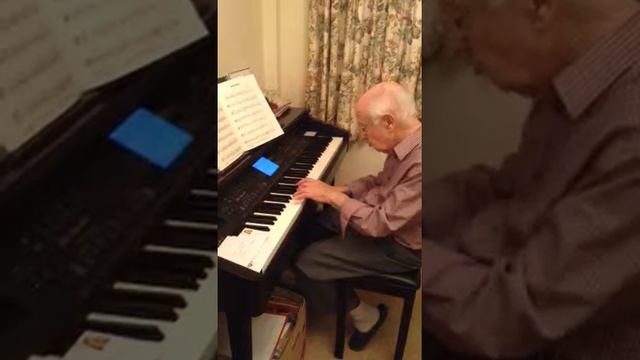 Les on the mighty CVP 105 смотреть онлайн