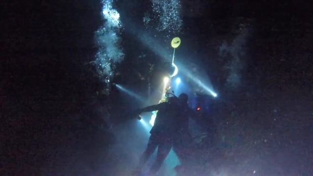 Голубое озеро. Ночной дайвинг в Казани. Подводная ёлка 2020 смотреть онлайн