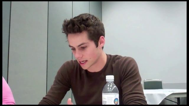 Dylan O'Brien Interview - 'Teen Wolf' смотреть онлайн