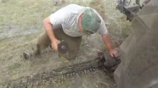 Сенокос 2020! Подготовка к покосу. Проверка косилки. смотреть онлайн