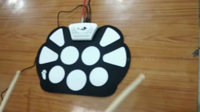 தமிழ் Digital Electronic Roll Up Drum Pad W758 Tamil Review | புதிய ஆரம்பம் | Beginners Drum Kit смотреть онлайн