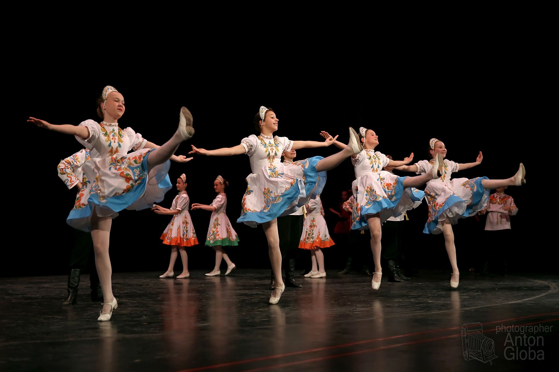 "Камаринская", Ансамбль Локтева. "Kamarinskaya", Loktev Ensemble. смотреть онлайн