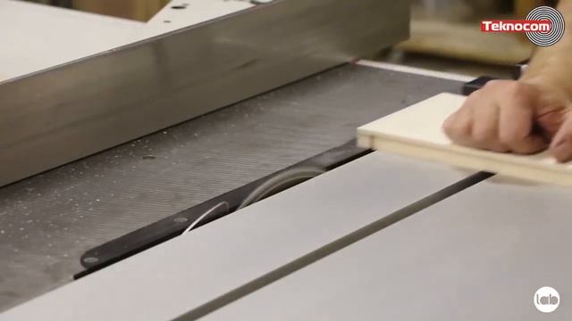 Minimax ST 4E - комбинированный круглопильно-фрезерный станок легкого класса смотреть онлайн