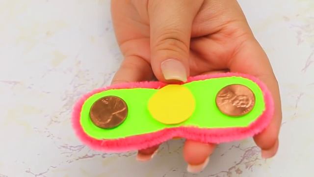 DIY FIDGET SPINNERS! 3 Ways To Make A Fidget Spinner Toy! смотреть онлайн