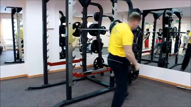 Зал свободных весов смотреть онлайн