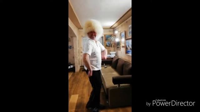 Русский Друг танцует Лезгинку. 2019. смотреть онлайн