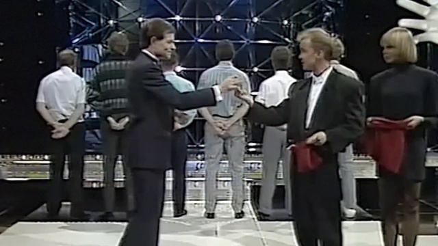 THE SPECTRUMALIST by WAYNE DOBSON & WORLD MAGIC SHOP смотреть онлайн