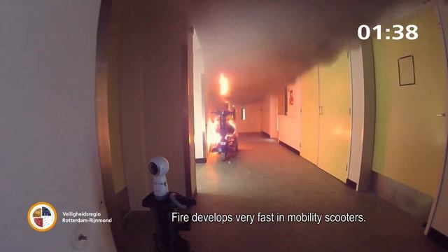 The effects of a mobility scooter fire | Veiligheidsregio Rotterdam-Rijnmond смотреть онлайн