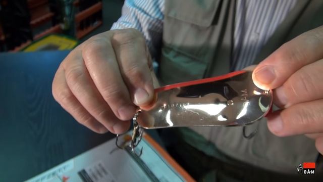 Блесна щучья двойная. Приманка ловит за двоих смотреть онлайн